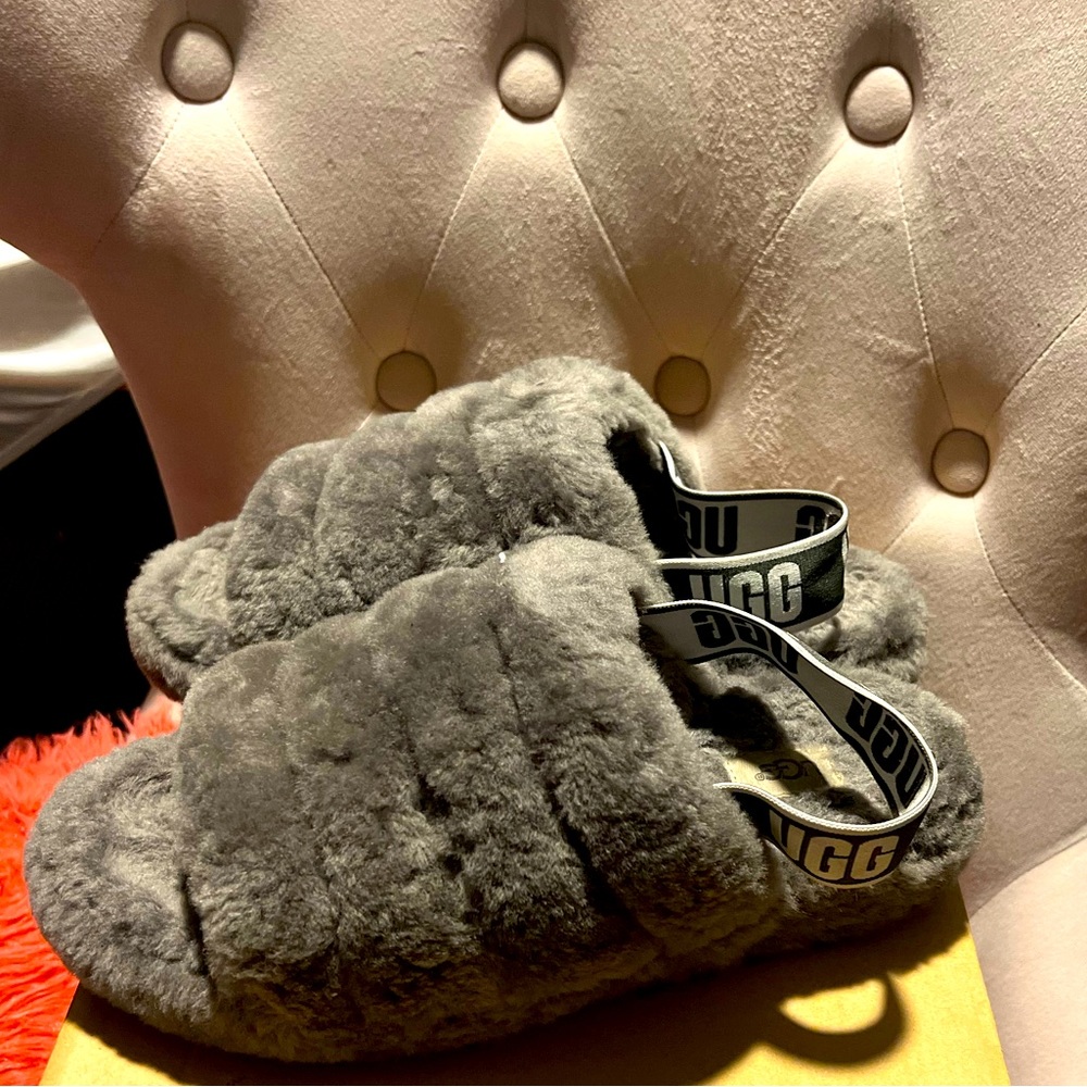 Ugg fluffy slippers